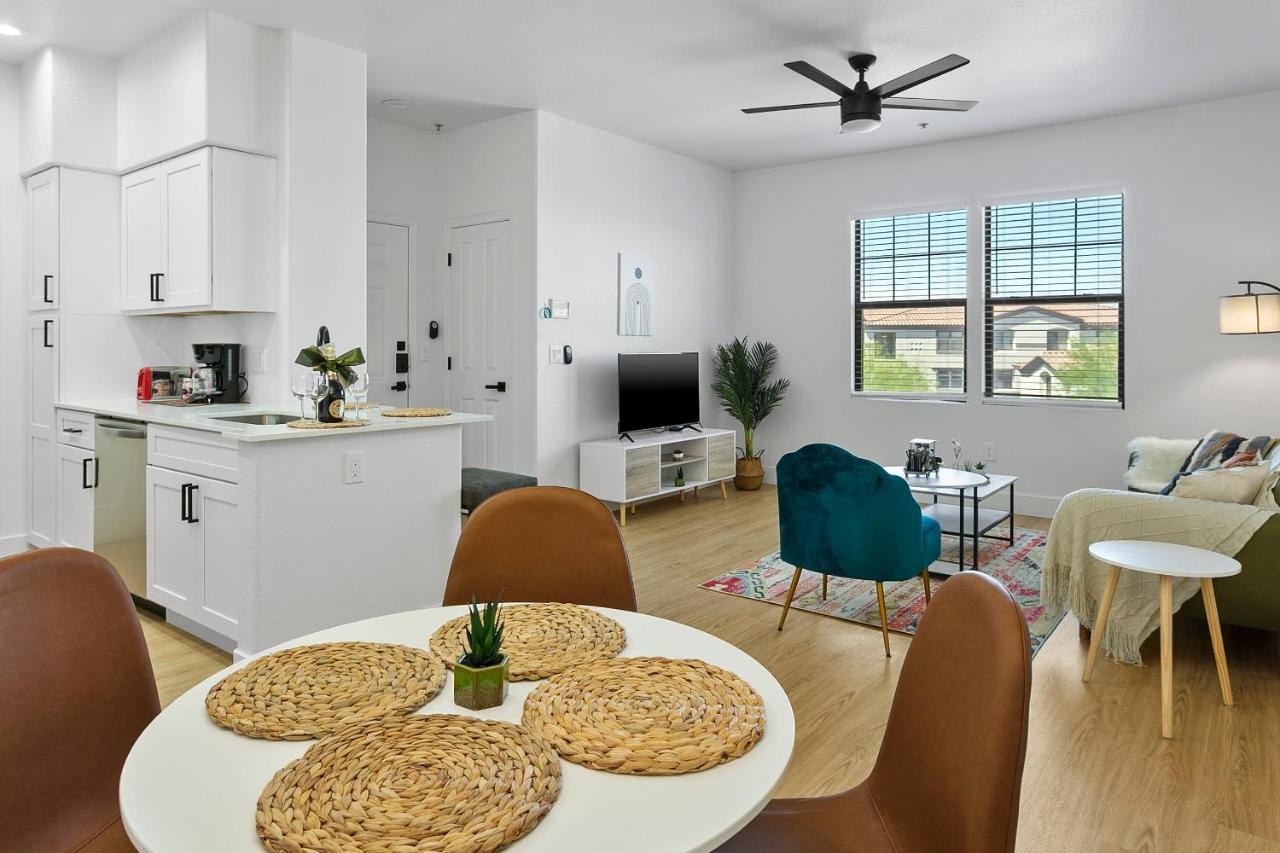 Cozysuites Glendale By The Stadium With Pool 01 外观 照片